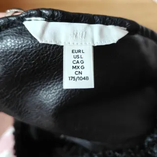 Chaqueta biker negra reversible borrego H&M nueva