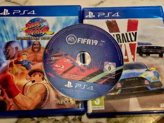 PS4 (PlayStation 4) + 3 Juegos + 2 Mandos