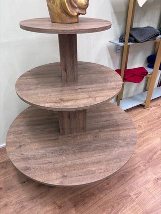 ÚLTIMOS DÍAS Torre expositor 3 niveles