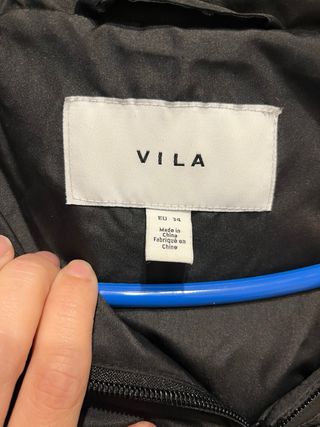 Abrigo de invierno negro