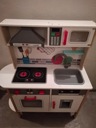 Cocinita + lote de accesorios