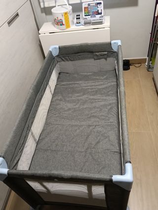 Cuna de viaje / parque infantil