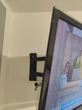 Samsung Smart TV 32 para colgar pared.