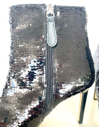 Botines negros con lentejuelas