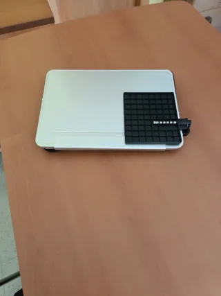 Mesa auxiliar portátil plegable