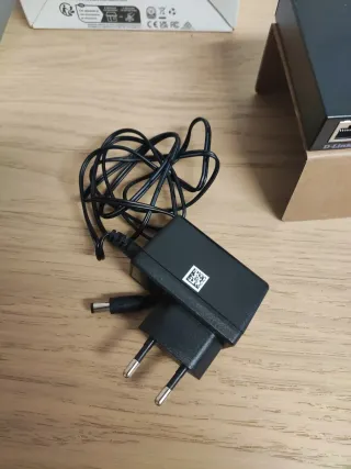 Switch Gigabit D-Link DGS-108 8 Puertos