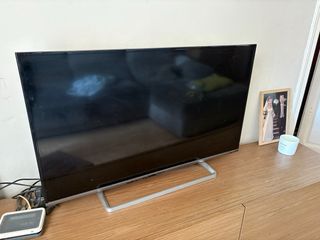 Televisor 42 Negro/Plata