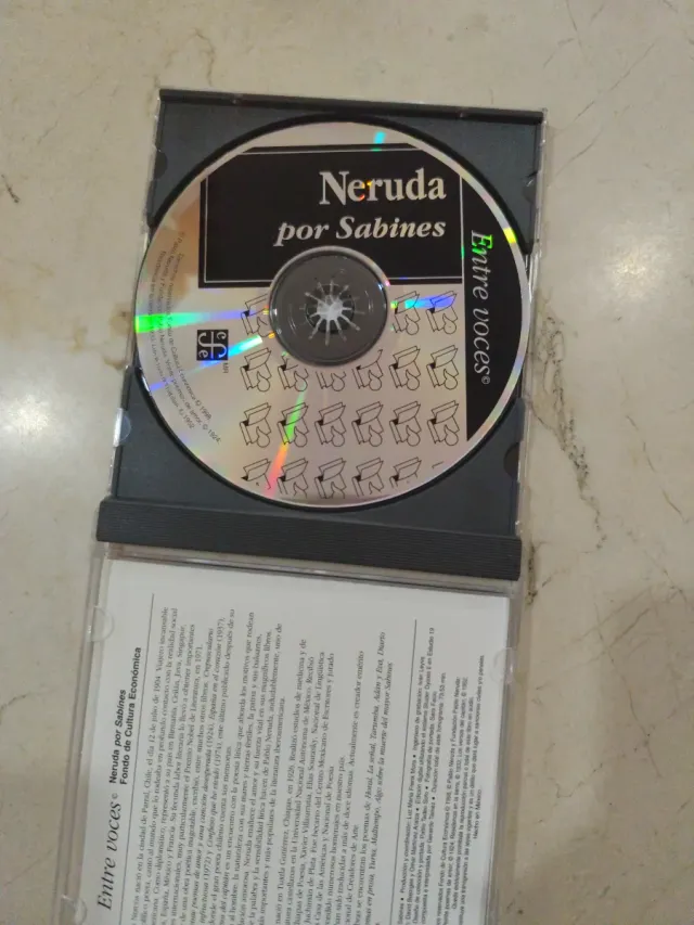 CD Neruda por Sabines
