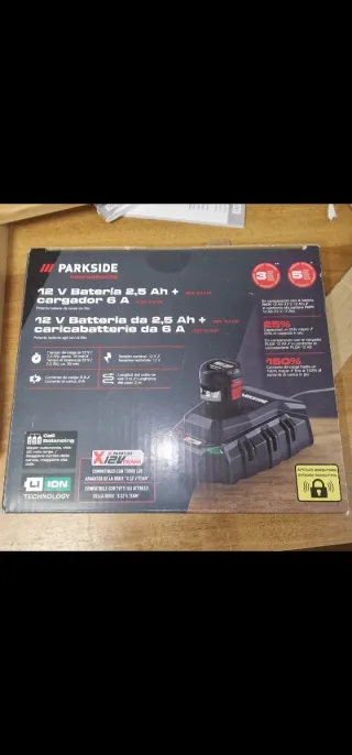 Parkside 12V Batteria 2.5 Ah + Caricabatterie 6A