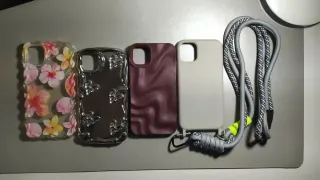 FUNDAS IPHONE 11 (Semi-usadas)