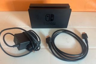 Nintendo Switch completa + custodia Mario Kart