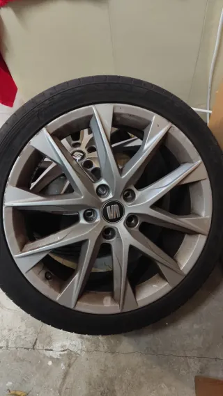 3 Llantas 18' Seat León mk3