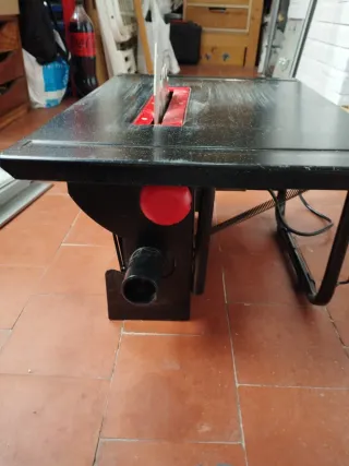 Sierra de mesa para carpintería