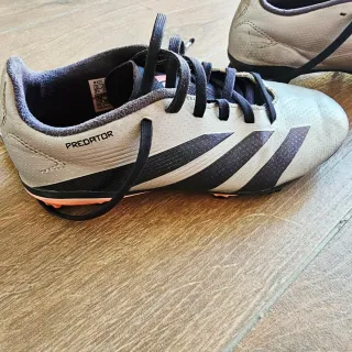 Scarpe da calcio Adidas Predator n. 34