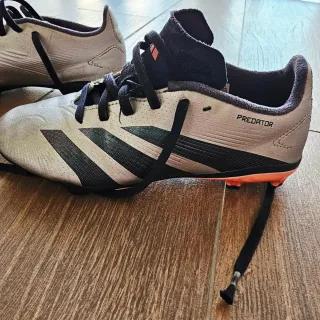 Scarpe da calcio Adidas Predator n. 34