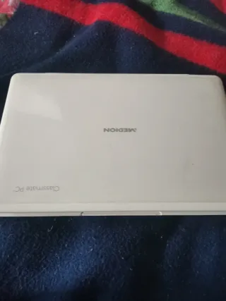 Portátil Medion Blanco y Negro