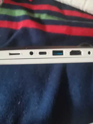 Portátil Medion Blanco y Negro