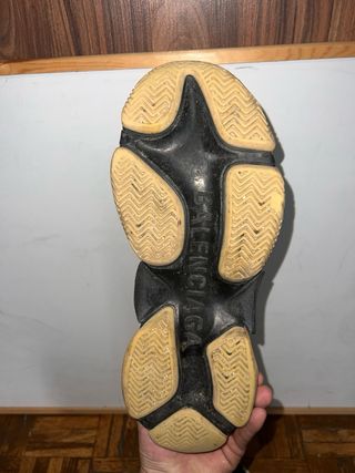 Balenciaga Triple S talla 43