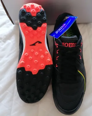 Scarpe Joma calcetto nere