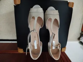 Sandalias Lolablue Beige y Plateadas Tacon