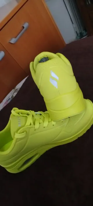 Zapatillas Skechers Mujer Amarillas