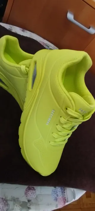 Zapatillas Skechers Mujer Amarillas