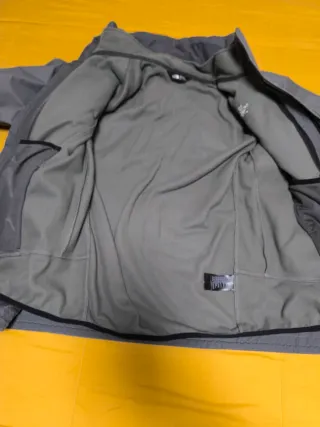 Chaqueta The North Face Hombre Gris