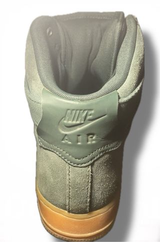 Nike Air Force 1 High Medium Verde Oliva Dark Gum