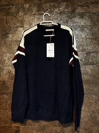 Jersey Pull&Bear azul marino rayas.