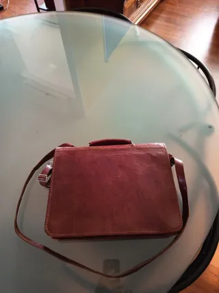 Cartella tracolla in cuoio marrone