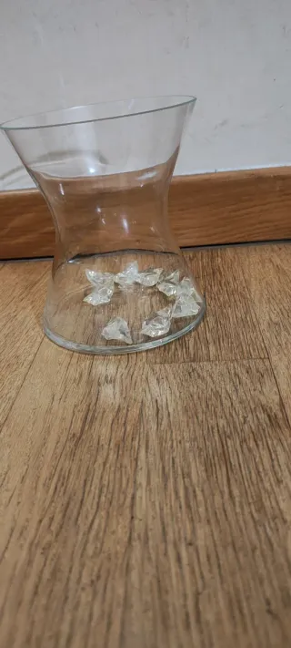 Vaso decorativo con quarzi finti