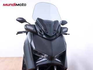 YAMAHA X-MAX 300
