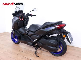 YAMAHA X-MAX 300