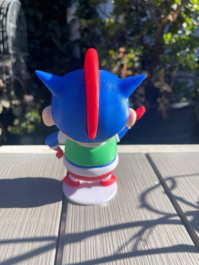 ¡OFERTON! Figura 13cm Shin Chan Superhéroe