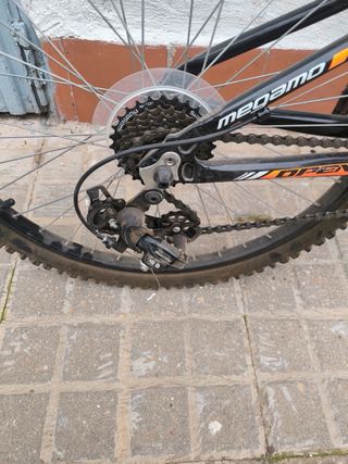 Bicicleta Megamo 24 pulgadas, a penas usada.