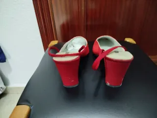 Zapatos de tacón Mayfran rojos