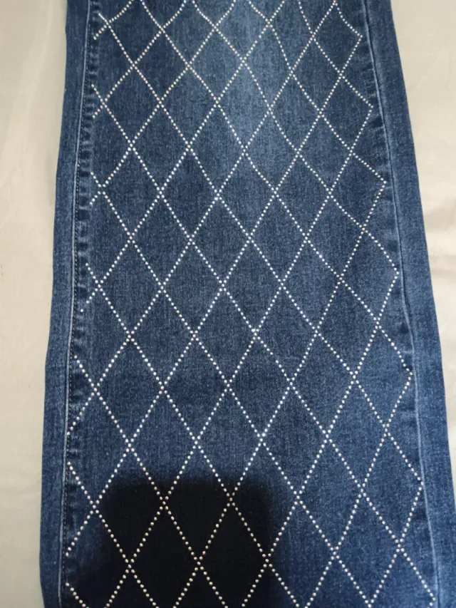 Jeans brillantes SIN ESTRENAR