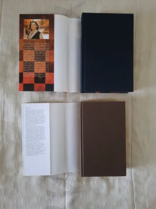 LOTE DE 2 VOLÚMENES DE KATHERINE NEVILLE.