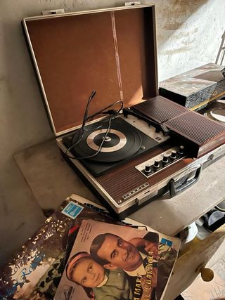 Tocadiscos Portátil Iberia Años 60