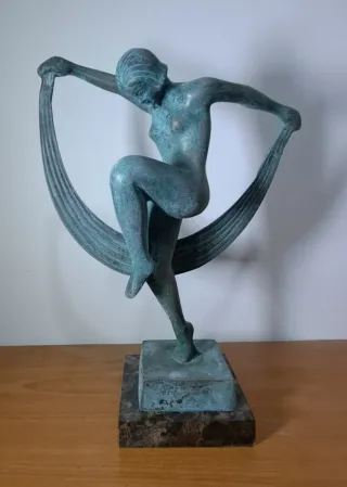 Bailarina de bronce