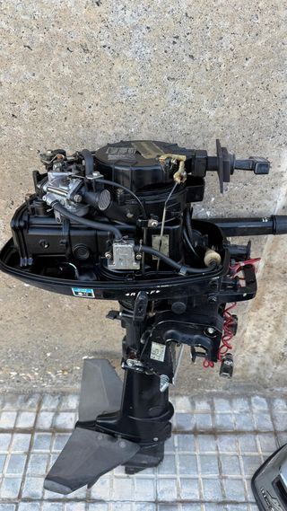 Motor fueraborda Mariner FourStroke