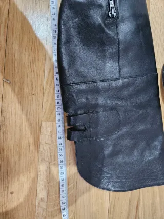 Botas de plataforma altas negras. Hecho en España