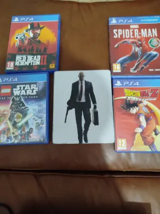 PS4 500GB c/ 2 Mandos