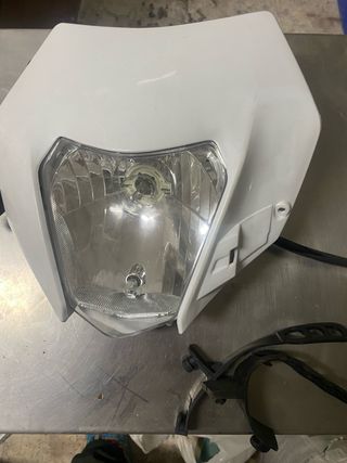 Faro de moto blanco