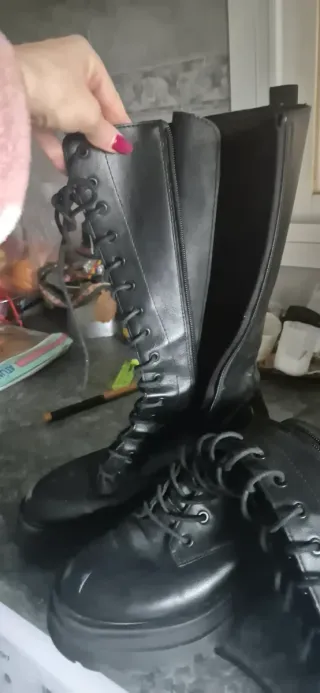 Botas altas Stradivarius negras