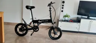 Bicicleta Eléctrica Plegable Negra