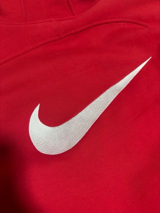 Chaqueta Nike x Supreme Roja