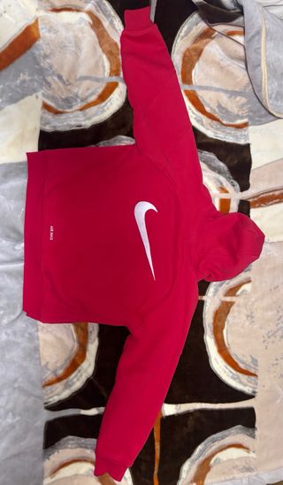 Chaqueta Nike x Supreme Roja