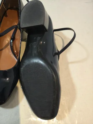 Zapatos charol azules con tira