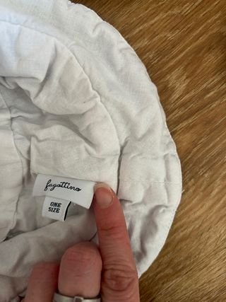 3 Cappellini Neonato 6-9 Mesi